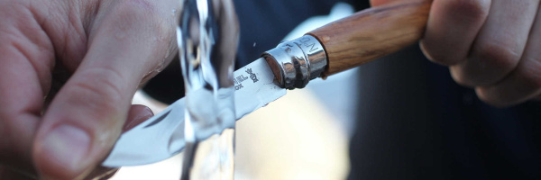 Нож Opinel №8, нержавеющая сталь, рукоять оливковое дерево, деревянный футляр, чехол, 001004 001004 от прозводителя Opinel